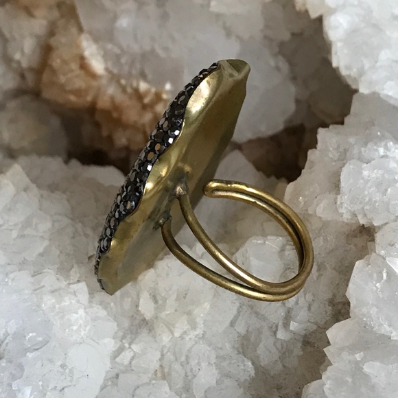 Labradorite Statement Ring - Picture 6 of 13